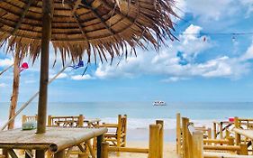 Lanta Palm Beach Resort